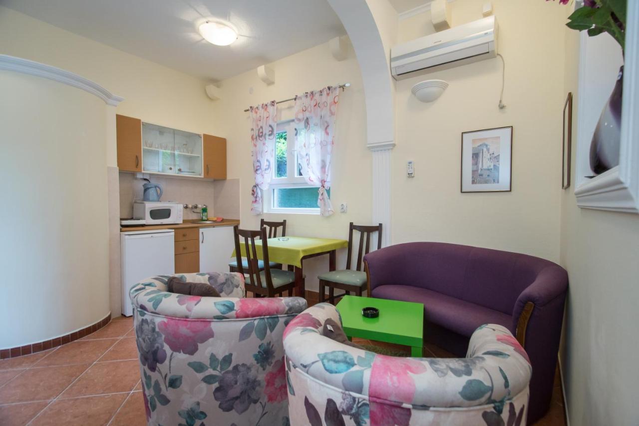 & Boskovic Guest house *